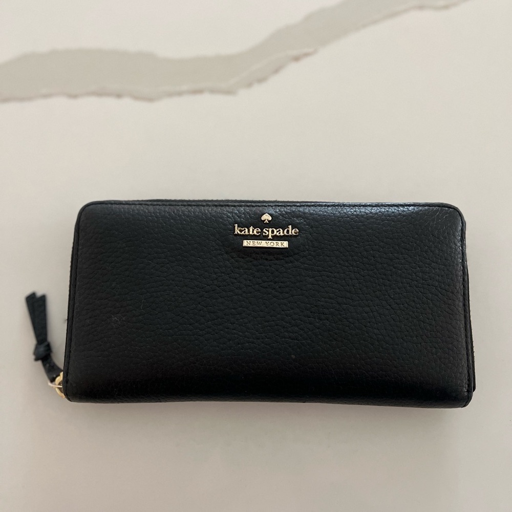 Kate Spade Black Leather Zip Wallet